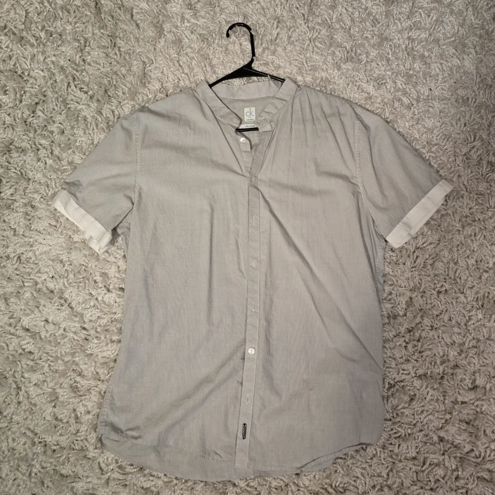 Calvin Klein Button Down Ultra SlimFit Stretch Dress Shirt - Picture 1 of 4